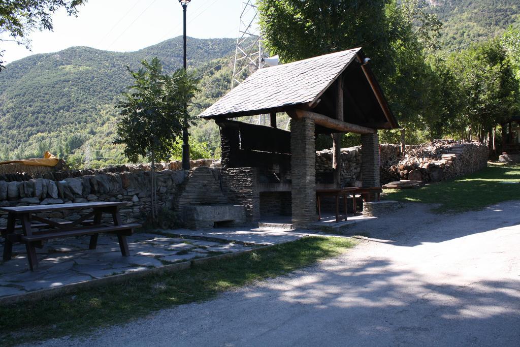 Bungalows Nou Camping La Guingueta D'Aneu Luaran gambar