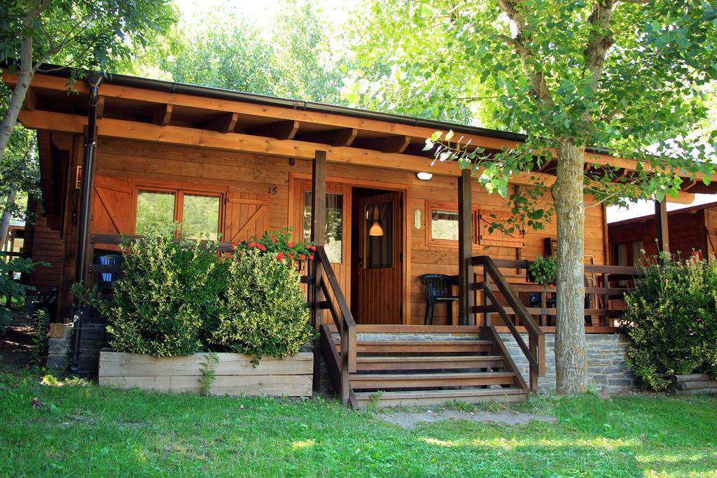 Bungalows Nou Camping La Guingueta D'Aneu Luaran gambar