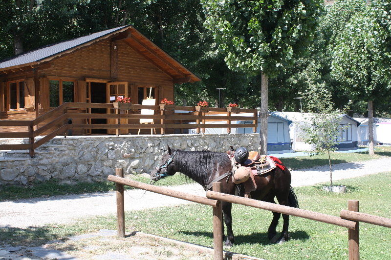 Bungalows Nou Camping La Guingueta D'Aneu Luaran gambar