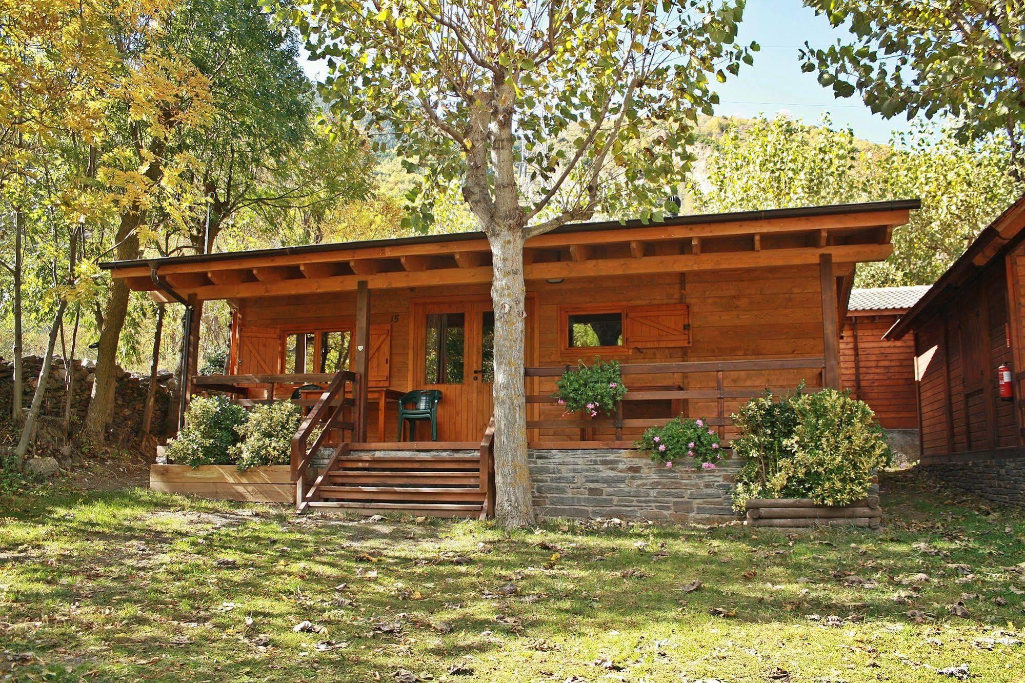 Bungalows Nou Camping La Guingueta D'Aneu Luaran gambar